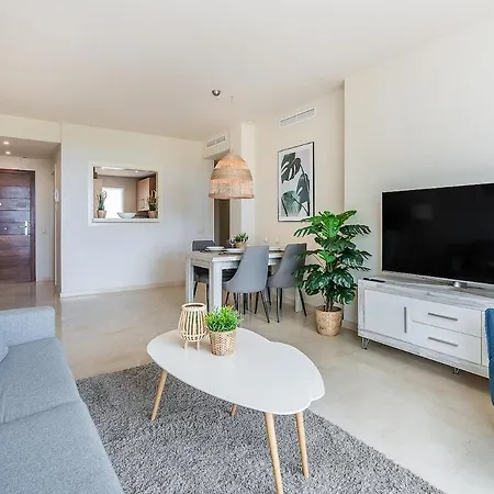 Modern 2-bed Alcazaba Lagoon 313 Apartamento Estepona