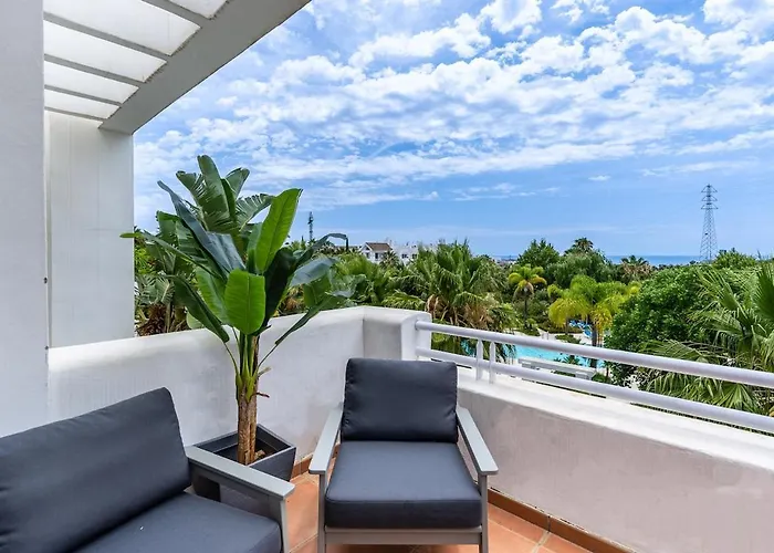 Modern 2-bed Alcazaba Lagoon 313 *