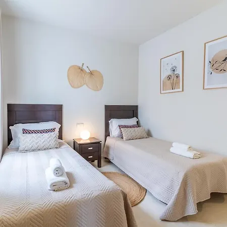 아파트 Modern 2-bed Alcazaba Lagoon 313 에스테포나
