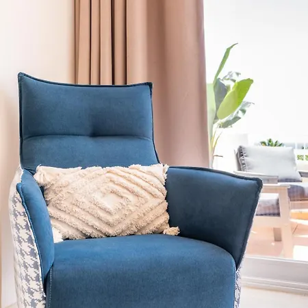 Modern 2-bed Alcazaba Lagoon 313 아파트 에스테포나