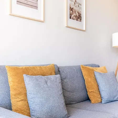 Modern 2-bed Alcazaba Lagoon 313 아파트 *