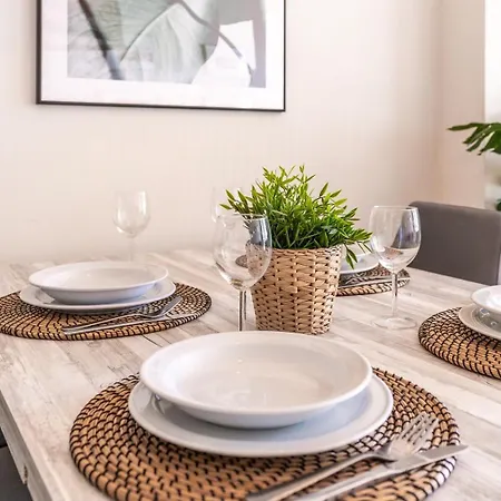 Modern 2-bed Alcazaba Lagoon 313 에스테포나
