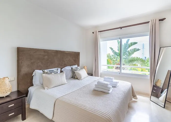 Modern 2-bed Alcazaba Lagoon 313 Estepona